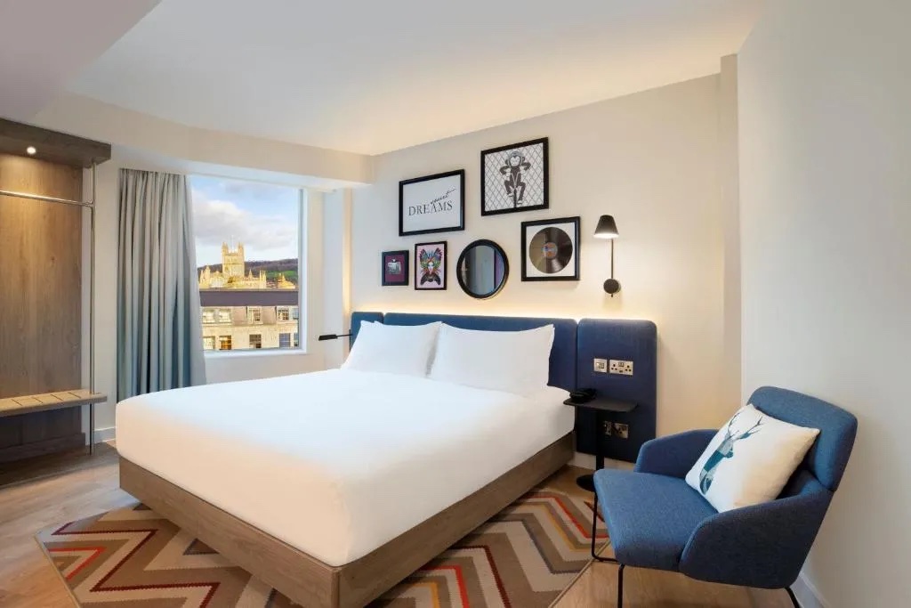 Premier Inn Bath City Centre